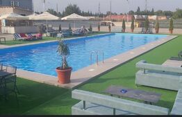 Spatiu comercial, de 2500 mp, Exterior Est