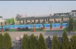 Spatiu comercial, de 2500 mp, Exterior Est