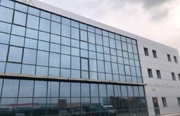 Spatiu comercial, de 2500 mp, Exterior Est