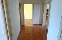  Apartament cu 3 camere  Cina