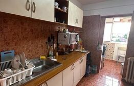 Apartament 3 camere, decomandat anul 1985  Malu Rosu