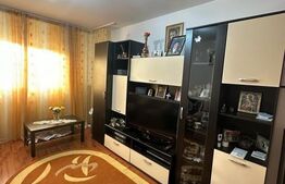 Apartament 3 camere, decomandat anul 1985  Malu Rosu