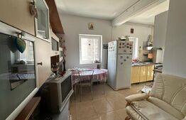 Apartament 3 camere, semidecomandat, 9 Mai