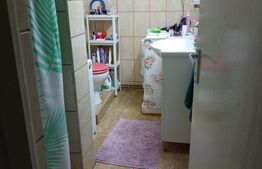 Apartament 3 camere decomandat, in vila, cu terten si intrarea separata, Campina