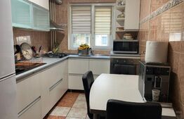 Apartament 3 camere, 63mp, zona Malu Rosu
