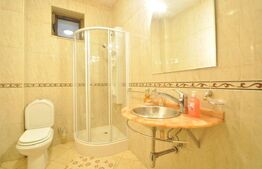 Casa individuala, 10 camere, 420mp, zona Nord