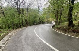 Teren intravilan, 900 (mp), zona Cornu de sus