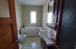 Casa individuala 6 camere, 300mp, teren 800m, Bucov