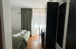 Pensiune 12 camere, 429mp, Busteni, zona Zamora