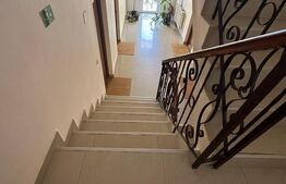 Pensiune 12 camere, 429mp, Busteni, zona Zamora