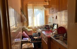 Apartament 2 camere Vest , etaj 2 , geam la baie 