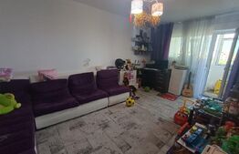 Apartament, 3 camere, decomandat, zona Malu Rosu 
