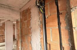 Casă modernă in Ploiesti + curtea + 2 locuri de parcare. 