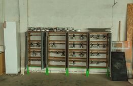 Hale, spațiu producție și depozitare 3187 mp și teren 9141 mp.