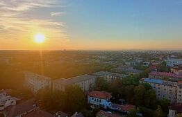 Apartament 4 camere, 3 balcoane inchise, zona Gara de Sud 