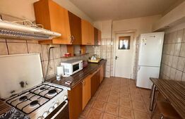 Apartament 3 camere, decomandat, 70mp, Bulevardul Bucuresti
