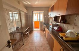 Apartament 3 camere, decomandat, 70mp, Bulevardul Bucuresti