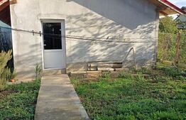 Casa renovata complet 4 camere , Living Open space , plus casa la rosu in spate 