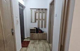 Apartament 2 camere, etaj intermediar, bloc anvelopat 