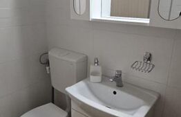 Apartament 2 camere, etaj intermediar, bloc anvelopat 