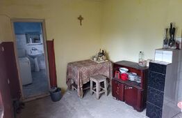 Casa renovabila,  cu un teren 2000 m,  intr-o zona linistita!