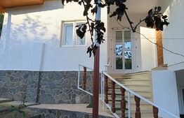 Casa 4 camere , curte si teren generos intr-o zona superba, Valenii de Munte 