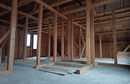 Casa 4 camere, nefinalizata interior, Gura Vitioarei-Faget.