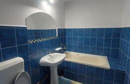 Apartament spatios, 2 camere, decomandat,an 1984