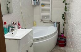 Apartament Renovat, 2 Camere, Anul 1978