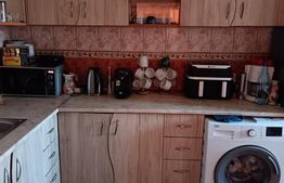 Casa 4 camere , 900mp Teren , Valenii de Munte semi-central