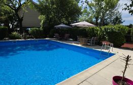 Proprietate Exclusivistă: 2 Case, Piscină și Teren de Tenis pe 3833 mp