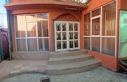 Casa cu 6 camere si garaj pretabil afacere zona Malu Rosu