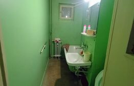 Apartament cu 3 camere, 48 mp, zona Vest 