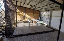 Spatiu Comercial cu 2 camere+beci, teren 400mp