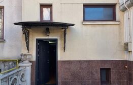 Casa de vanzare, 5 camere, 150 mp, zona centrala