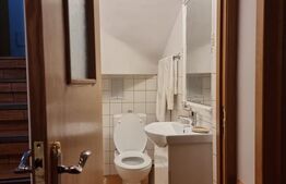 Casa de vanzare, 5 camere, 150 mp, zona centrala