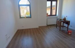 Apartament cu 2 camere, 2bai, 61 mp utili, curte proprie, garaj, Ultracentral.