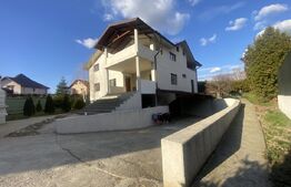 Casa individuala, 419 mp, teren 1100 mp, zona parc Bucov.  