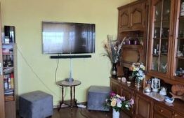 Apartament de vanzare, cu 4 camere, 4 balcoane, 75 mp, zona Blv Bucuresti