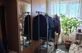 Apartament de vanzare, cu 4 camere, 4 balcoane, 75 mp, zona Blv Bucuresti