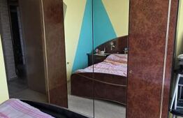 Apartament de vanzare, cu 4 camere, 4 balcoane, 75 mp, zona Blv Bucuresti