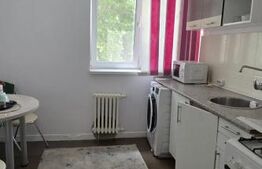 Apartament de vanzare, cu 2 camere, 44 mp, semidecomandat, zona Nord