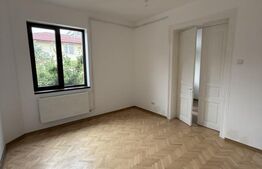 Casa, 4 camere, teren 336 mp, ultracentral. Imobil cu destinatii multiple!