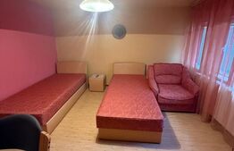 Apartament 3 camere, in vila, 46 mp, zona CENTRAL