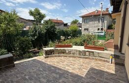 Casa in Ploiesti, suprafata utila 87mp, suprafata teren 700mp-APROAPE DE CENTRU