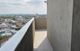 Garsoniera de vanzare, 30 mp, cu terasa de 16 mp, zona Nord 