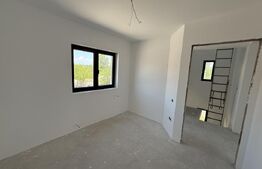 Casa semifinisata in Ploiesti, 180 mp, 2 locuri de parcare + curtea privata. 