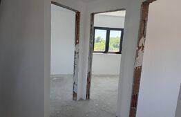 Casa semifinisata in Ploiesti, 180 mp, 2 locuri de parcare + curtea privata. 