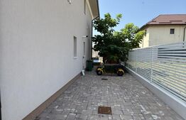 Vila moderna cu piscina, cartier Albert