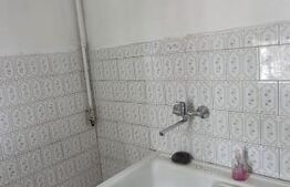 Apartament 3 camere, etaj 1, zona Vest
